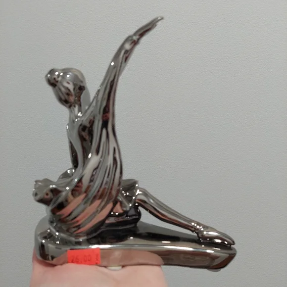 Elegant Silver Ballerina Sculpture - Picture 9 of 12